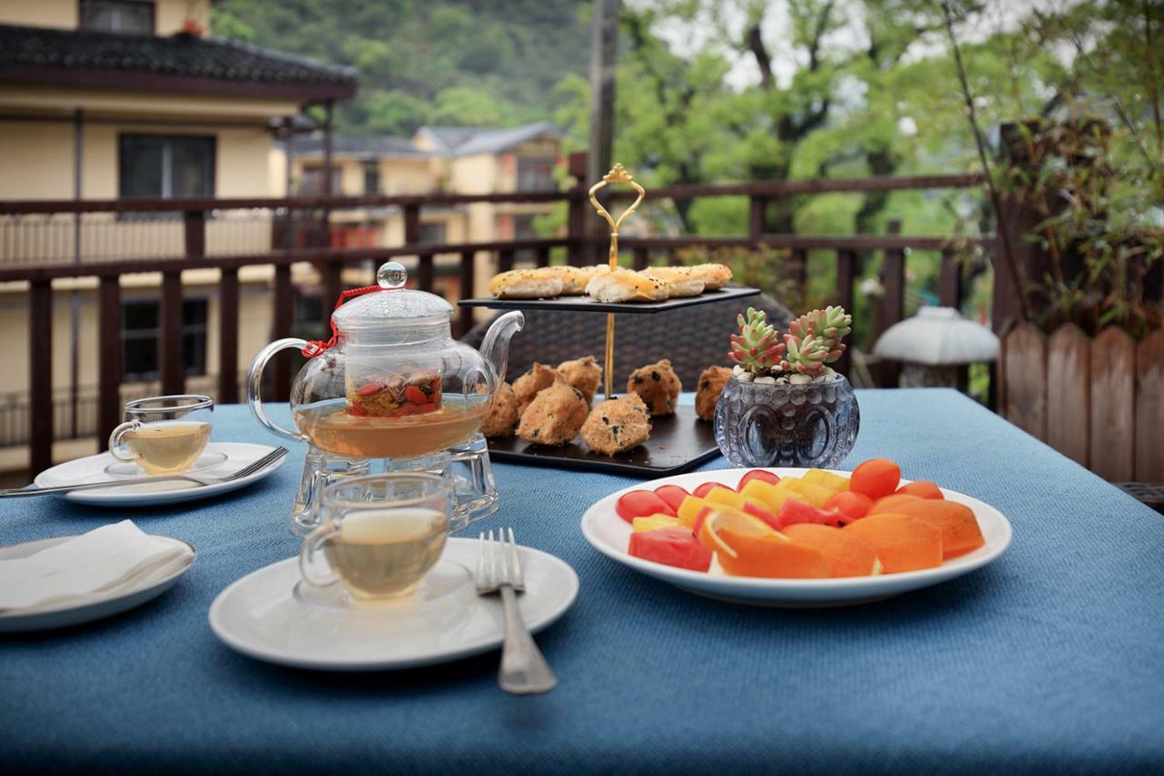 Peach Blossom Resort Hotel Гуйлинь Экстерьер фото
